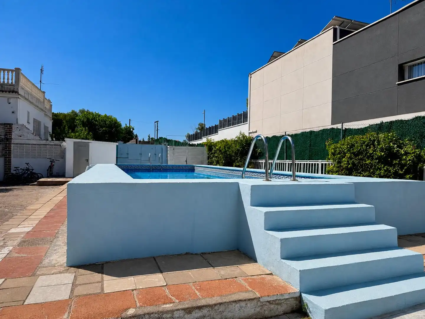 Swimming pool of Study for sale in Sitges  with Furnished and Community pool