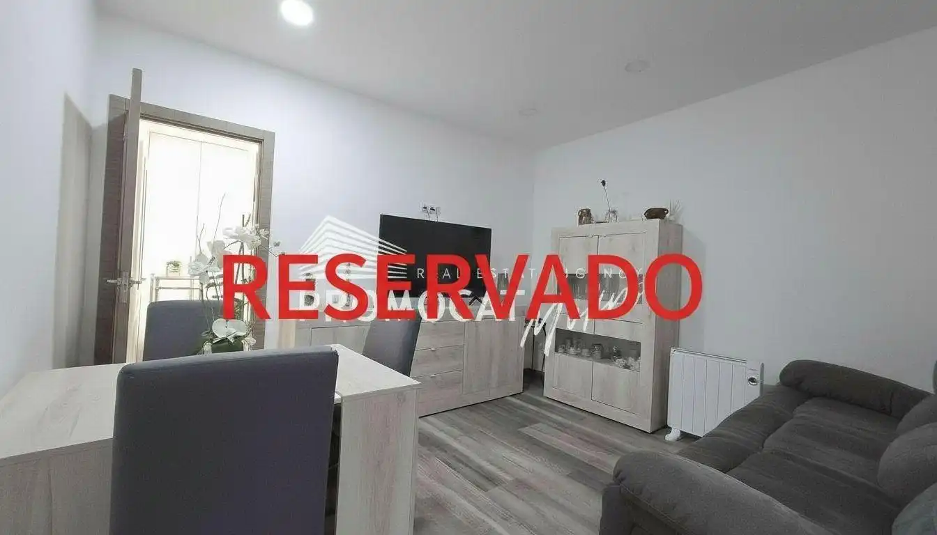 Planta baja en venta en Molins de Rei con Parquet