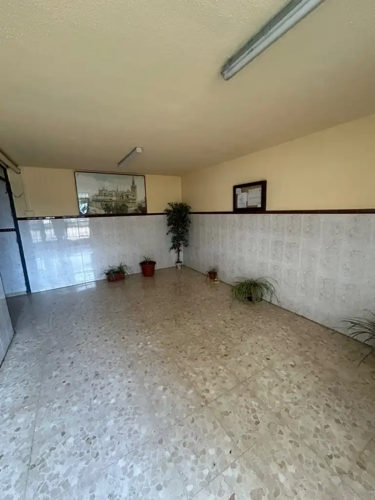 Pis en venda en Sevilla amb Jardí privat, Moblat i Balcó