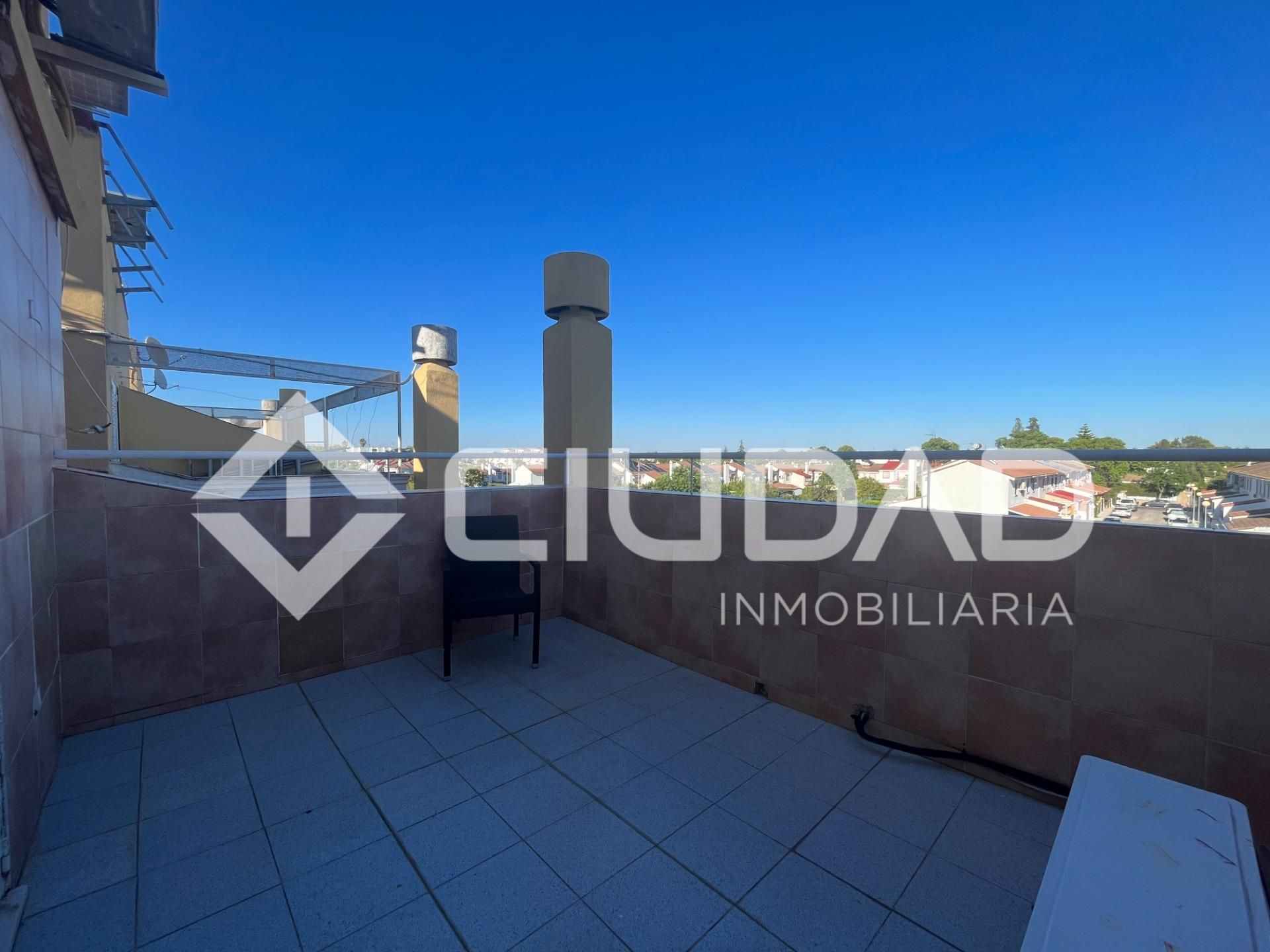 Terrassa de Casa o xalet en venda en Mairena del Aljarafe amb Aire condicionat, Terrassa i Traster
