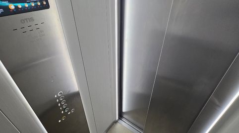 Foto 4 de Piso en venta en Calle de Villajoyosa, Los Rosales, Madrid Capital