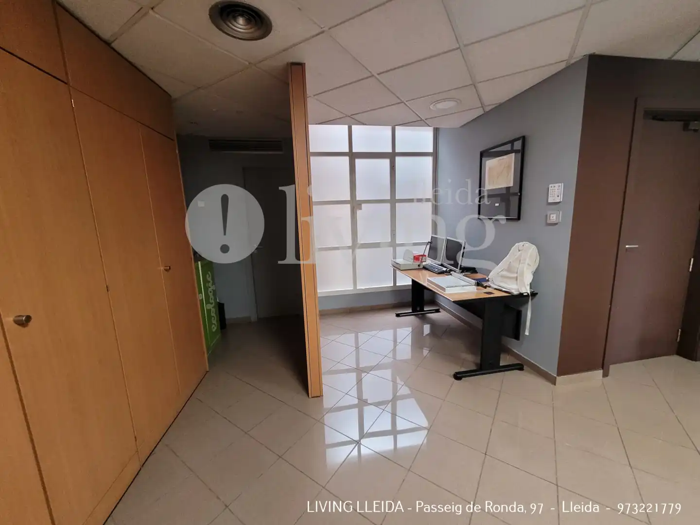 Office for sale in Lleida  with Air Conditioner, Heating and Storage room