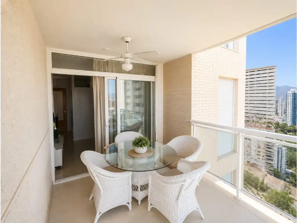 Terrasse von Wohnung zum Verkauf in Benidorm mit Klimaanlage und Möbliert
