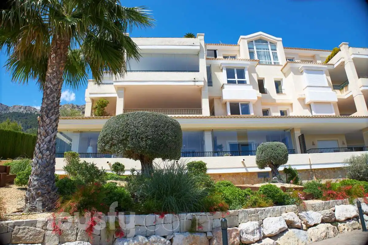 Vista exterior de Piso en venta en Altea con Aire acondicionado, Jardín privado y Terraza