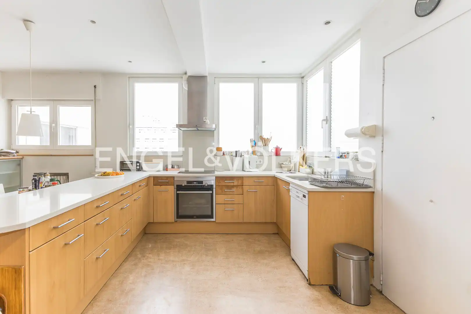 Kitchen of Flat for sale in Madrid  with Air Conditioner, Heating and Parquet flooring
