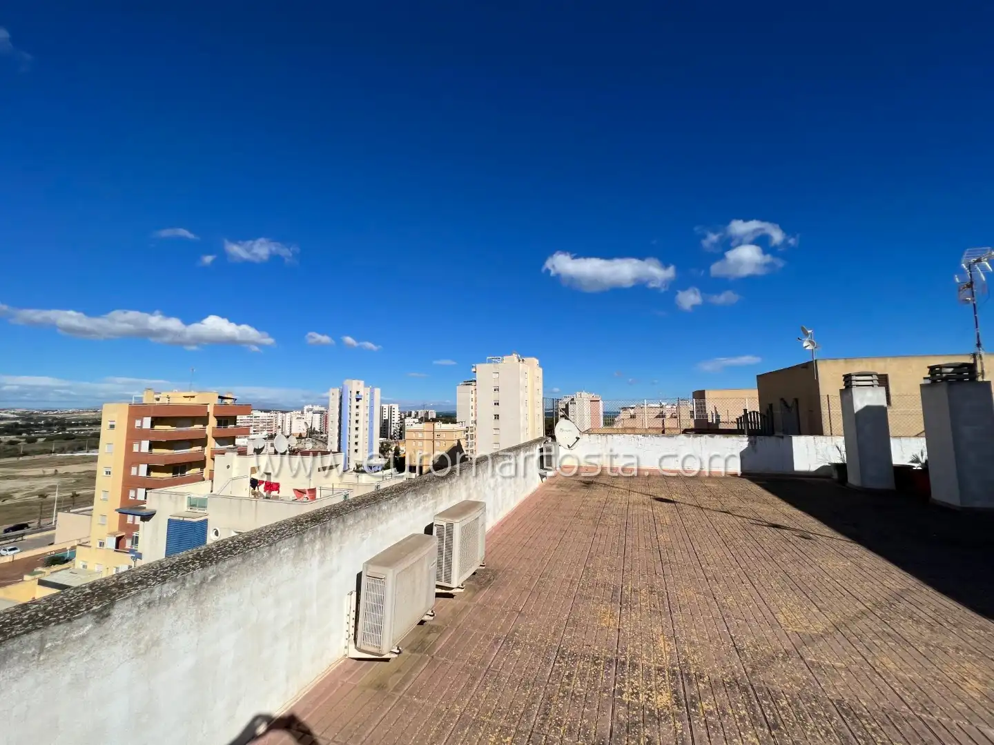 Exterior view of Flat for sale in Guardamar del Segura  with Air Conditioner, Heating and Terrace
