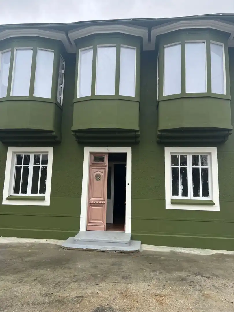Chalet con jardín en venta en Avenida Antonio Pintor, imagen 2