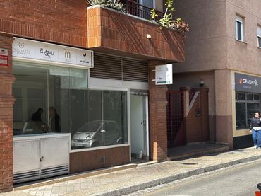 Local comercial en venda a Calle Torre Quebrada 8