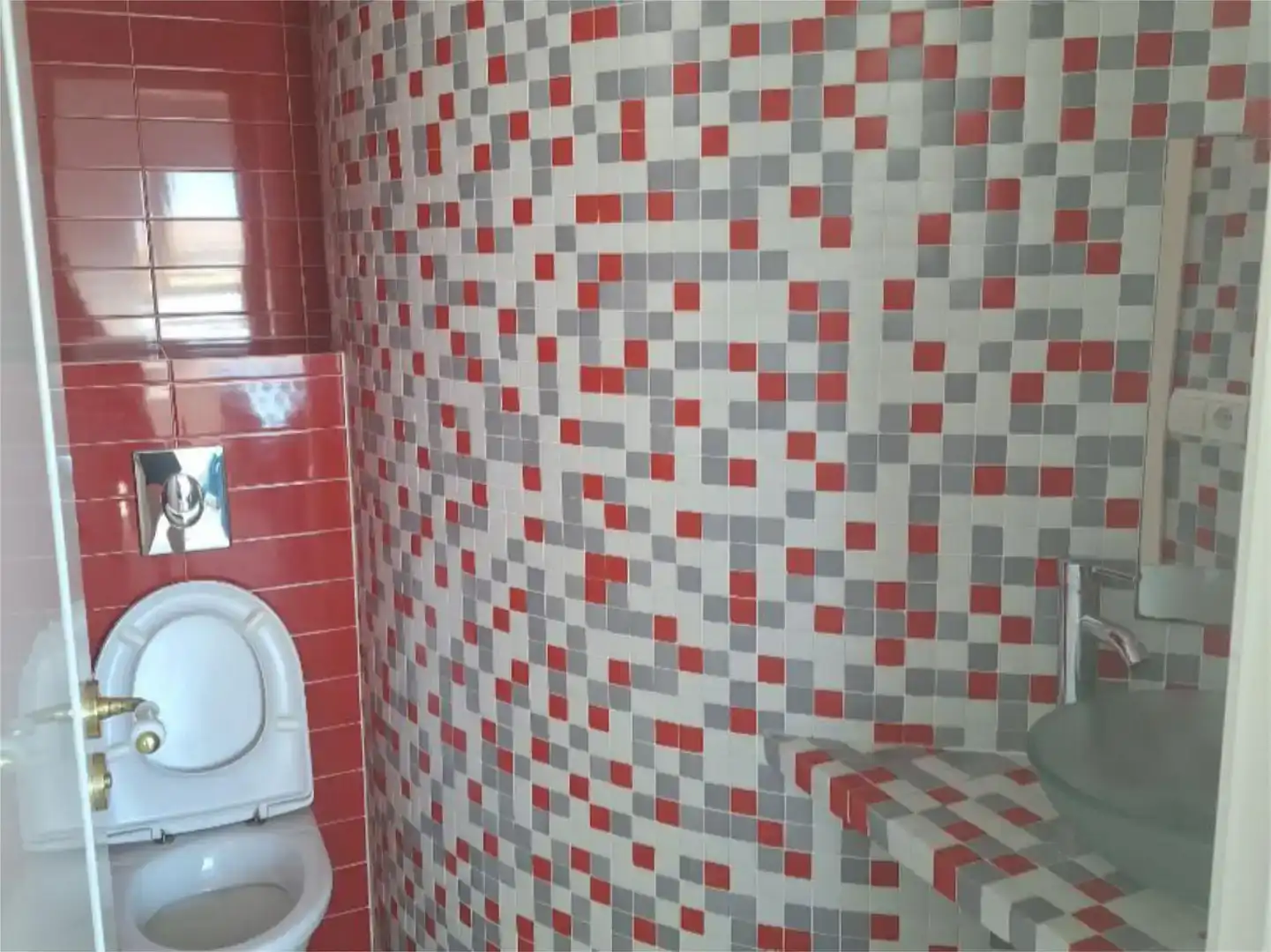 Bathroom of Flat for rent in Vigo   with Furnished and Balcony