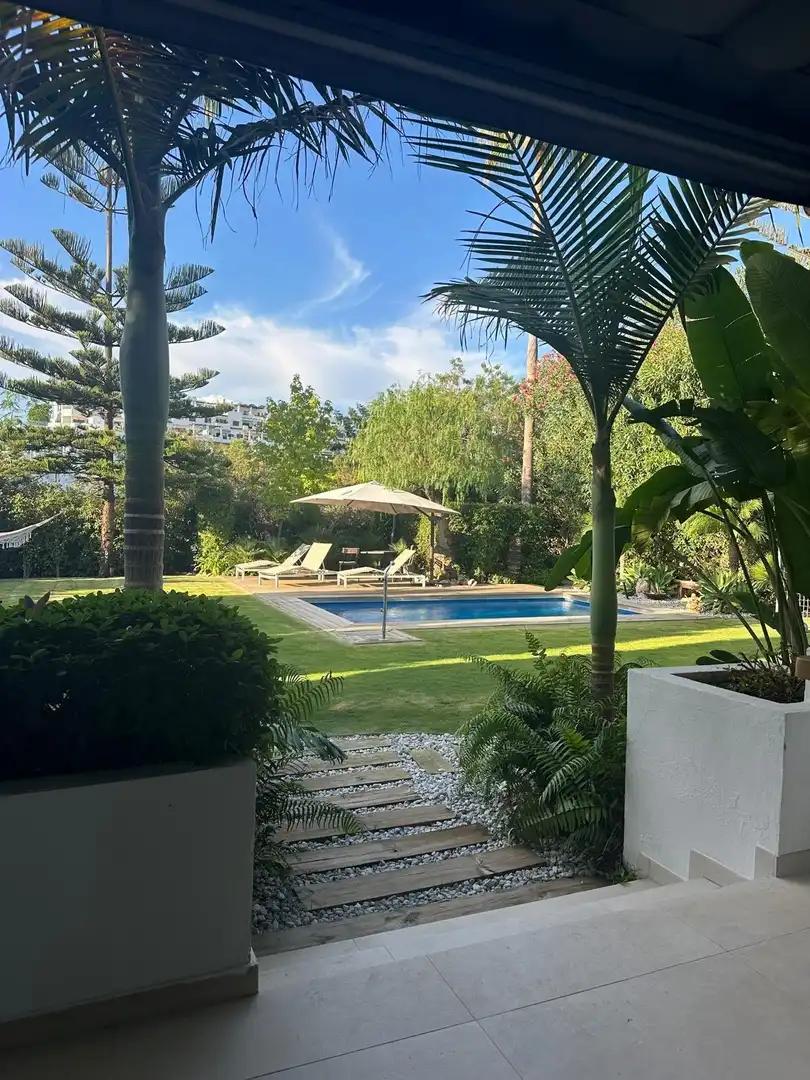 Piscina de Casa o xalet en venda en Estepona Pueblo