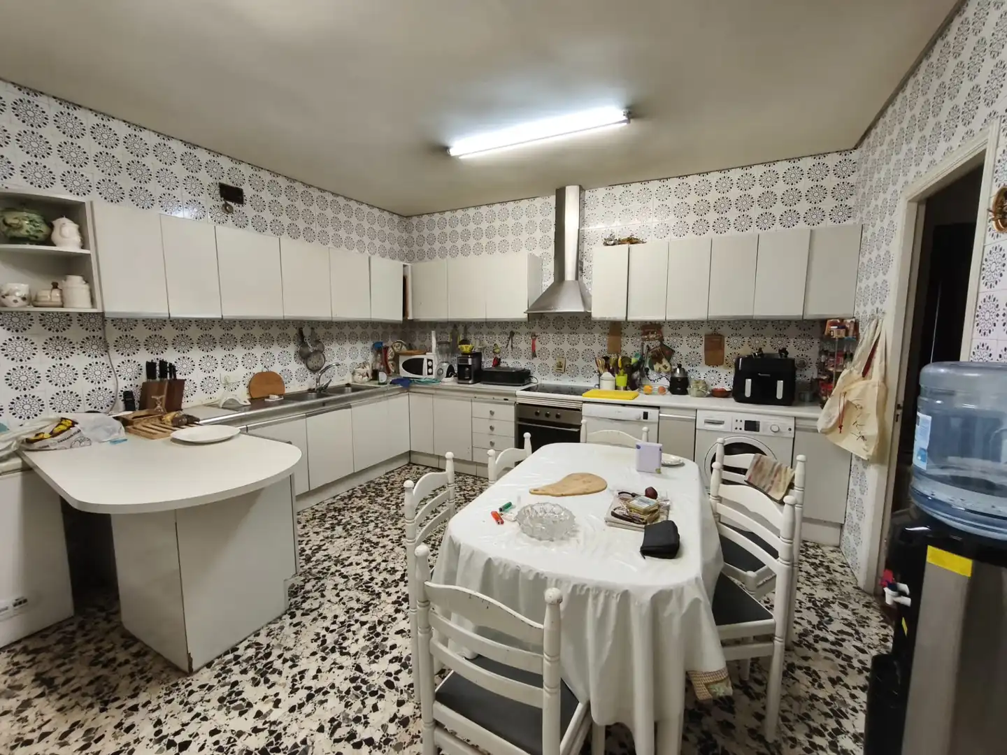 Kitchen of Flat for sale in Ourense Capital   with Heating, Parquet flooring and Terrace