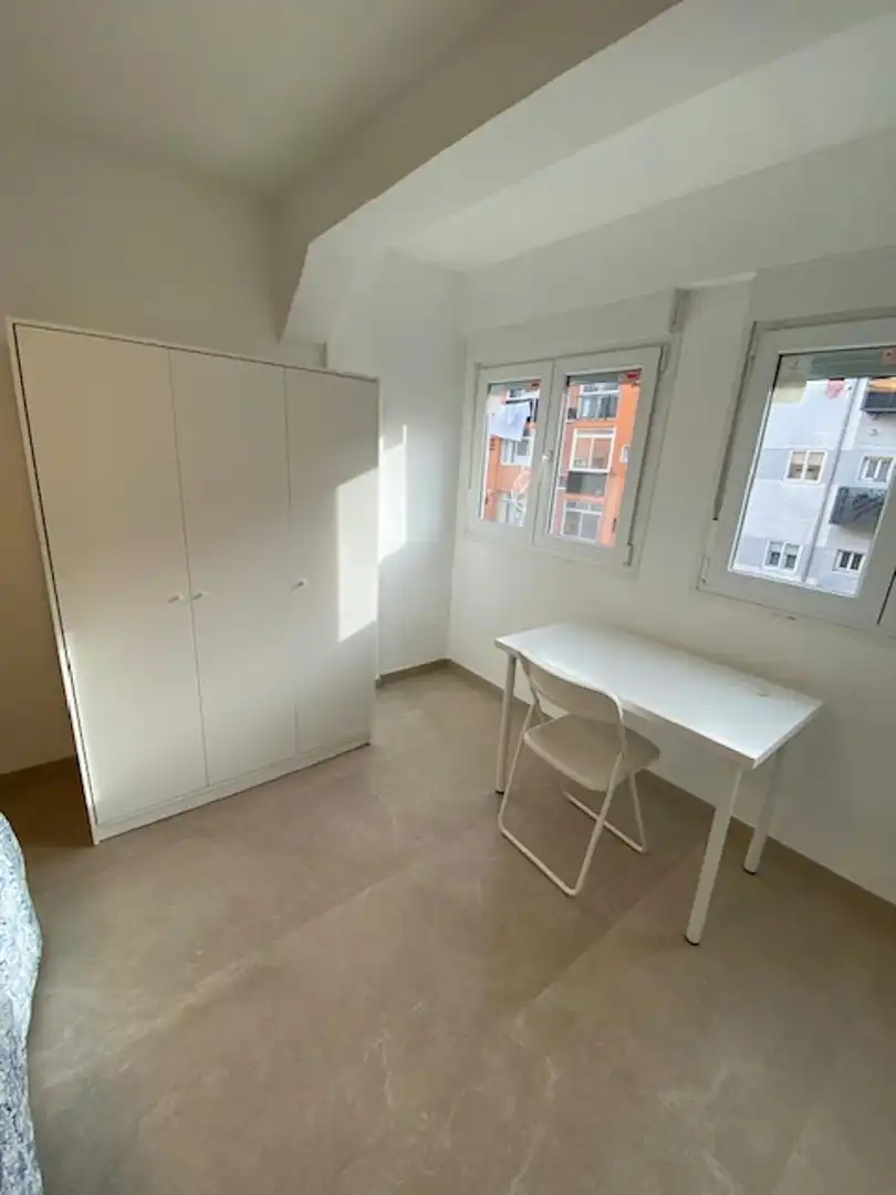 Schlafzimmer von Wohnung zur untervermieten in Madrid mit Heizung und Waschmaschine