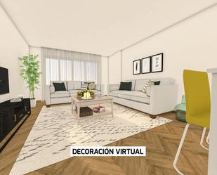 Sala d'estar de Pis en venda en Vitoria - Gasteiz amb Calefacció, Parquet i Terrassa
