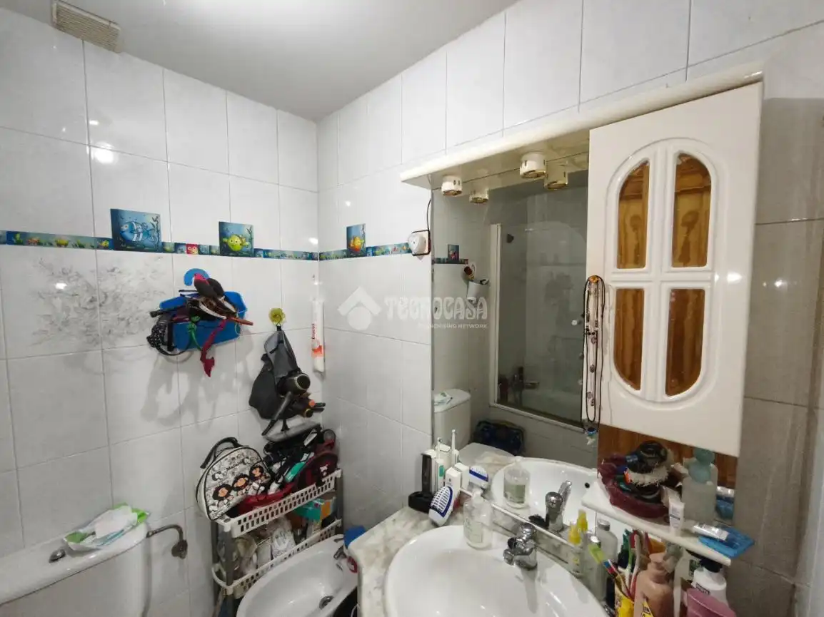 Habitación de Casa adosada en venta en Azuqueca de Henares
