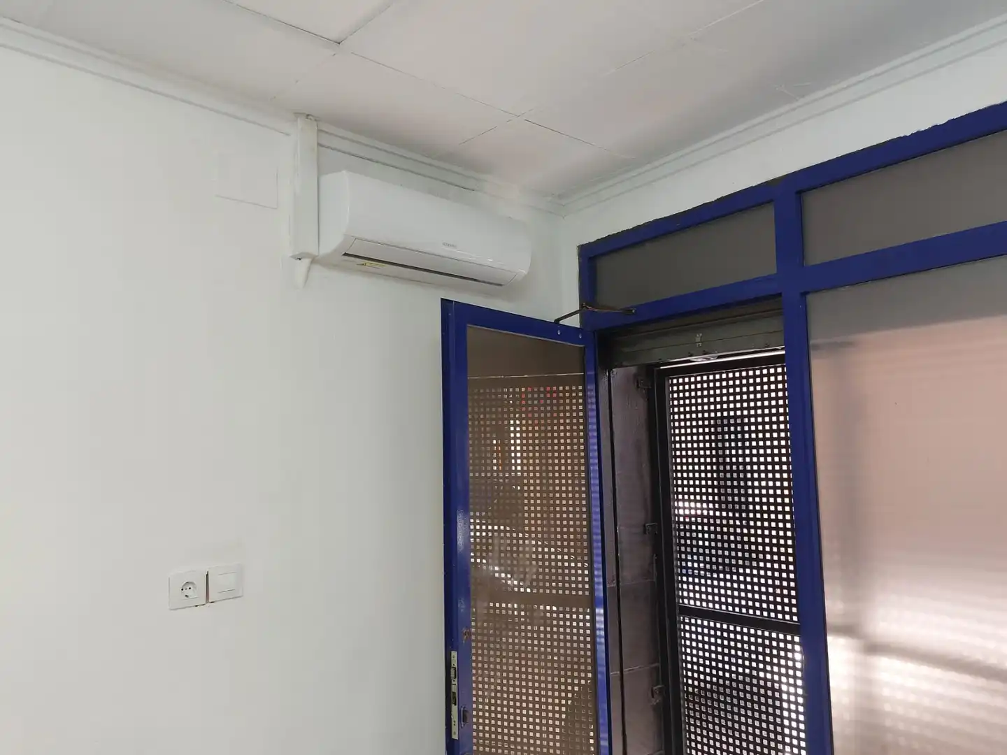 Gewerbefläche zum Verkauf in Carrer de Lluís Vives, imagen 6
