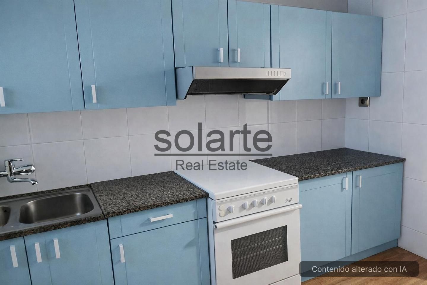 Kitchen of Planta baja for sale in L'Hospitalet de Llobregat