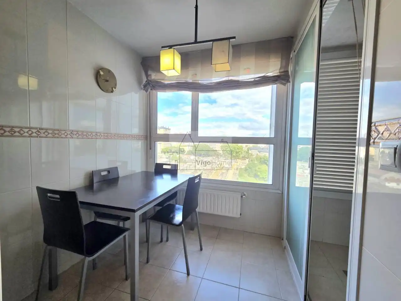 Dining room of Flat for sale in Vigo   with Heating, Parquet flooring and Storage room