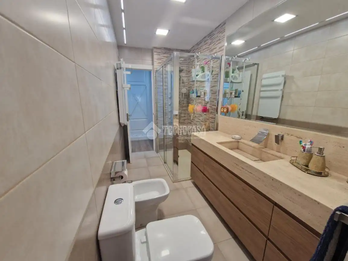 Baño de Piso en venta en Palencia con Aire acondicionado, Calefacción y Parquet