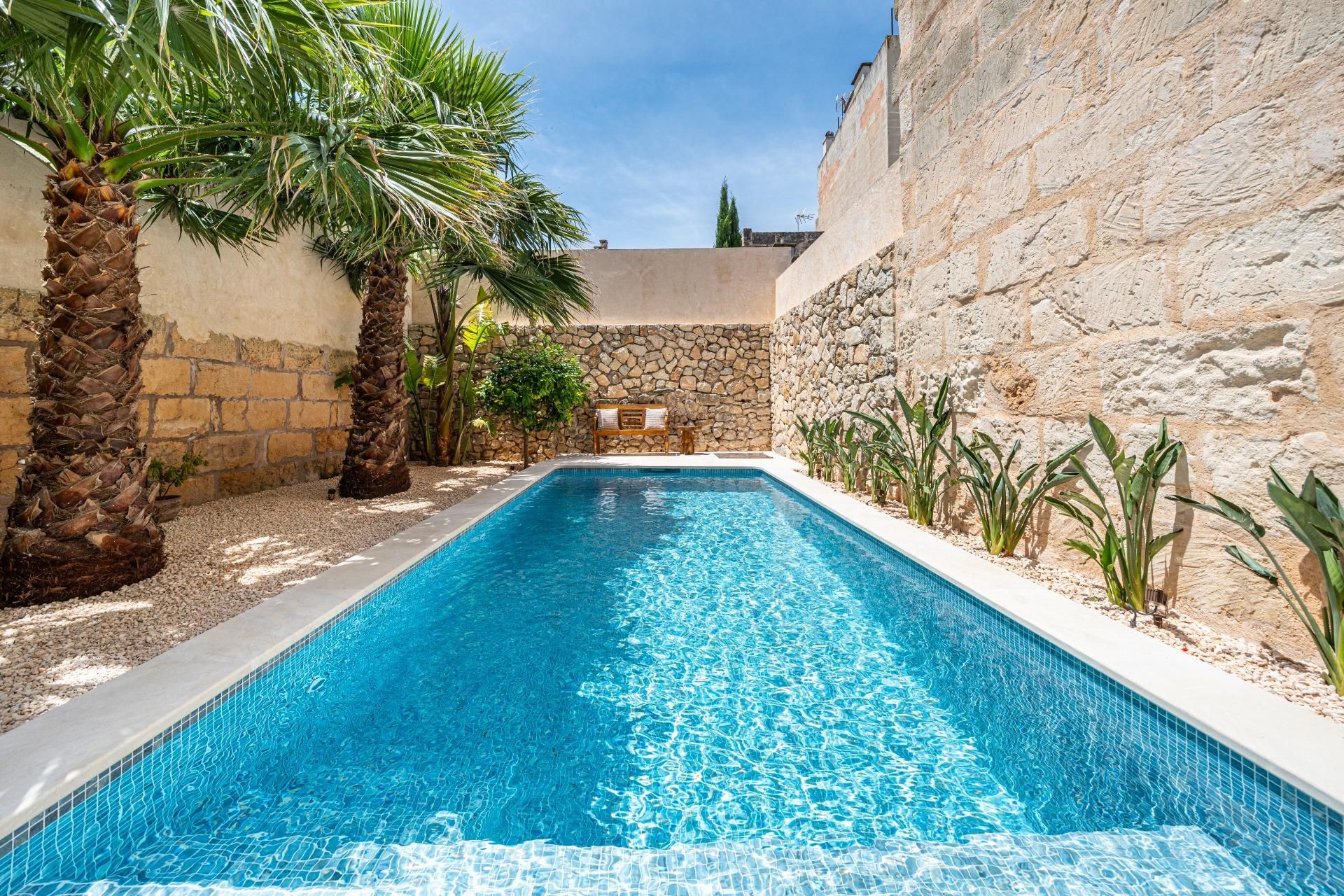 Piscina de Casa o xalet en venda en Petra amb Aire condicionat, Calefacció i Jardí privat