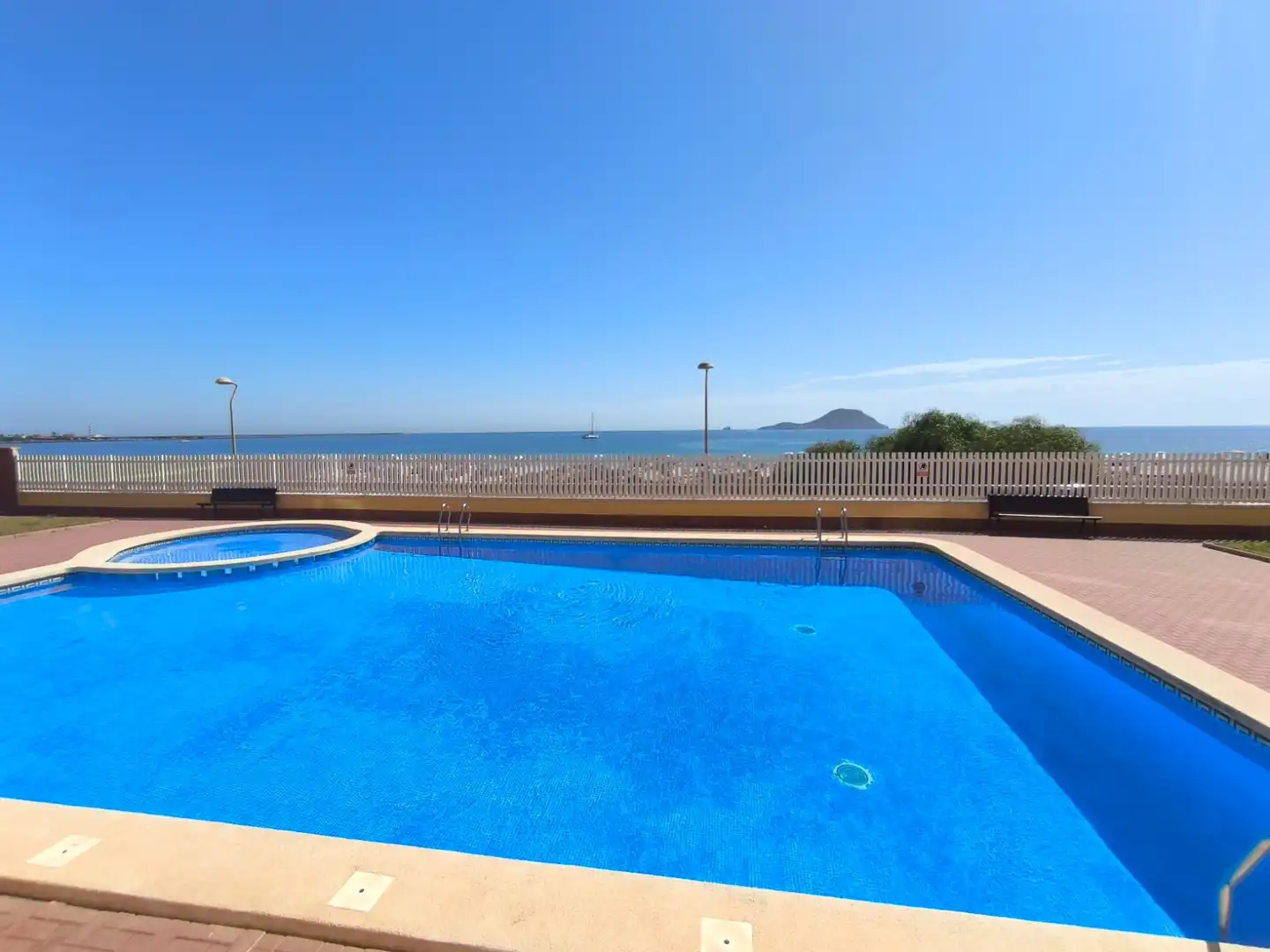 Apartament amb piscina en venda a Playa de las Gaviotas - El Pedrucho