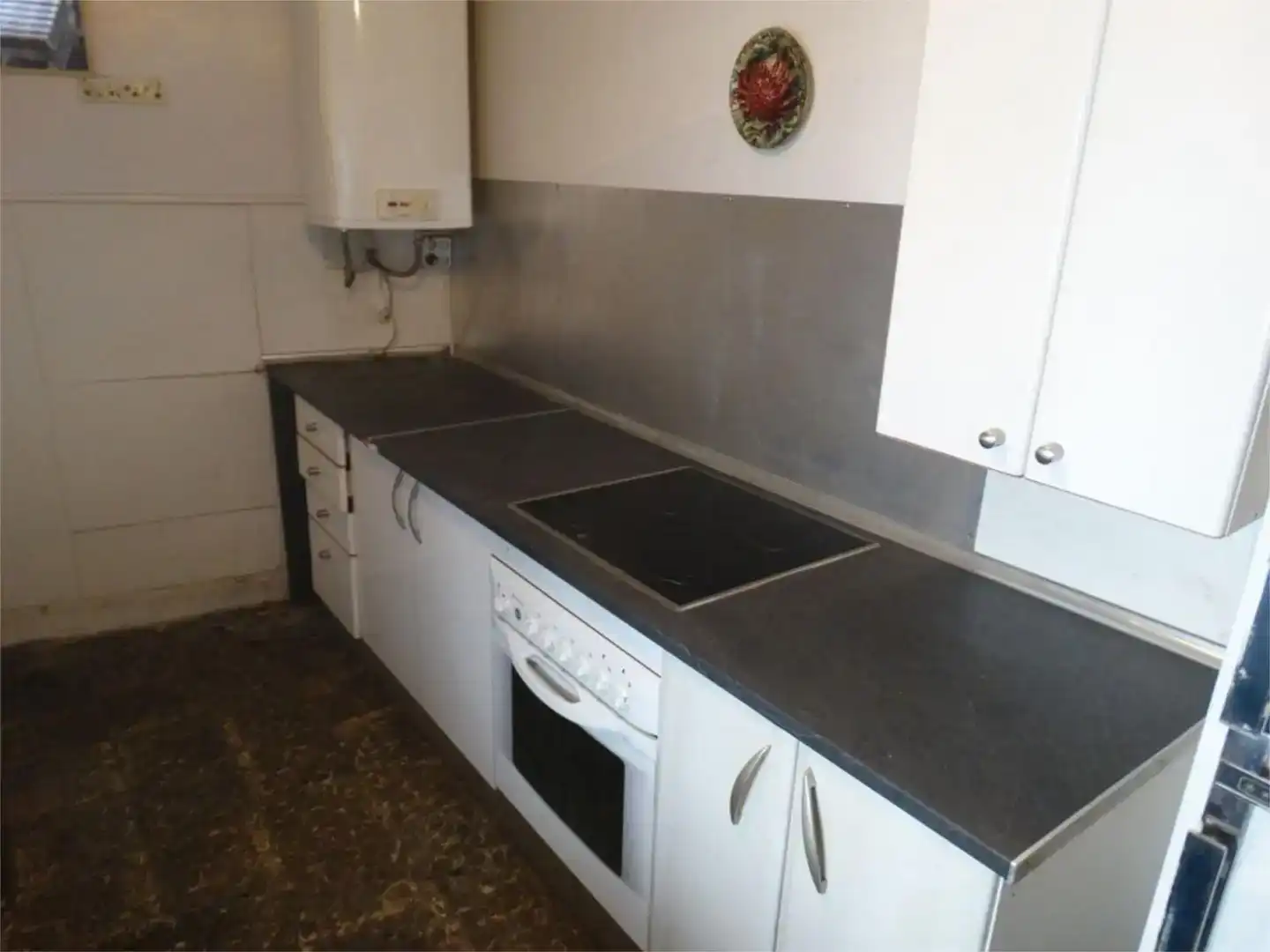 Cuina de Casa adosada en venda en Villasabariego amb Traster i Moblat