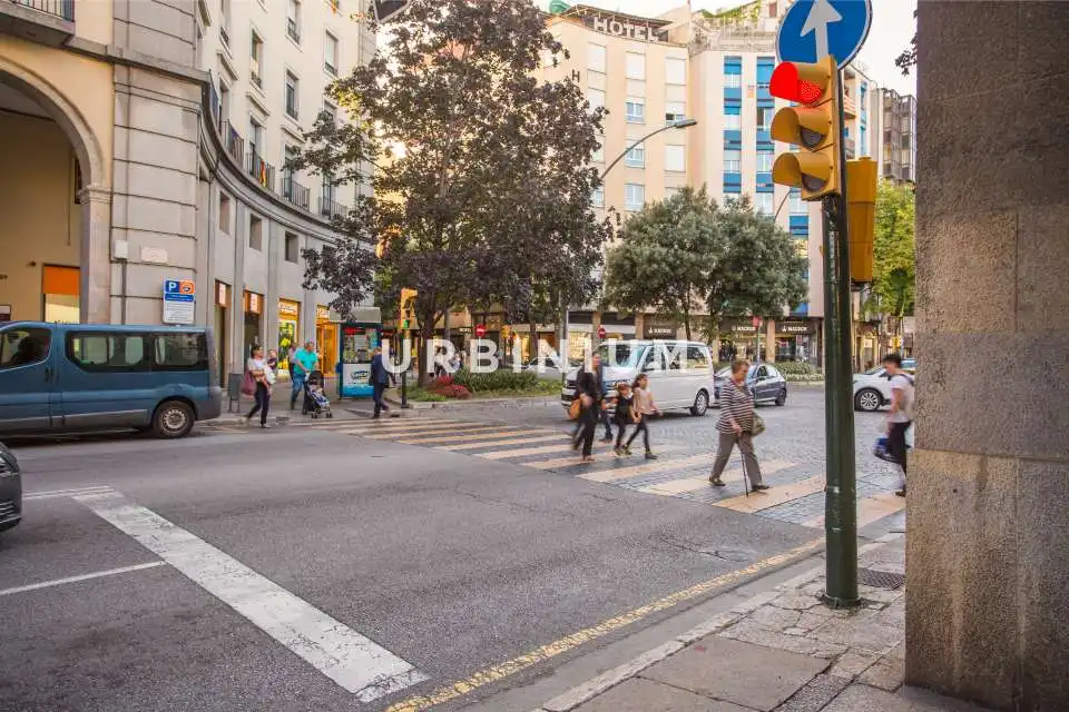 Oficina amb ascensor de lloguer a Gran Via de Jaume I, imagen 12
