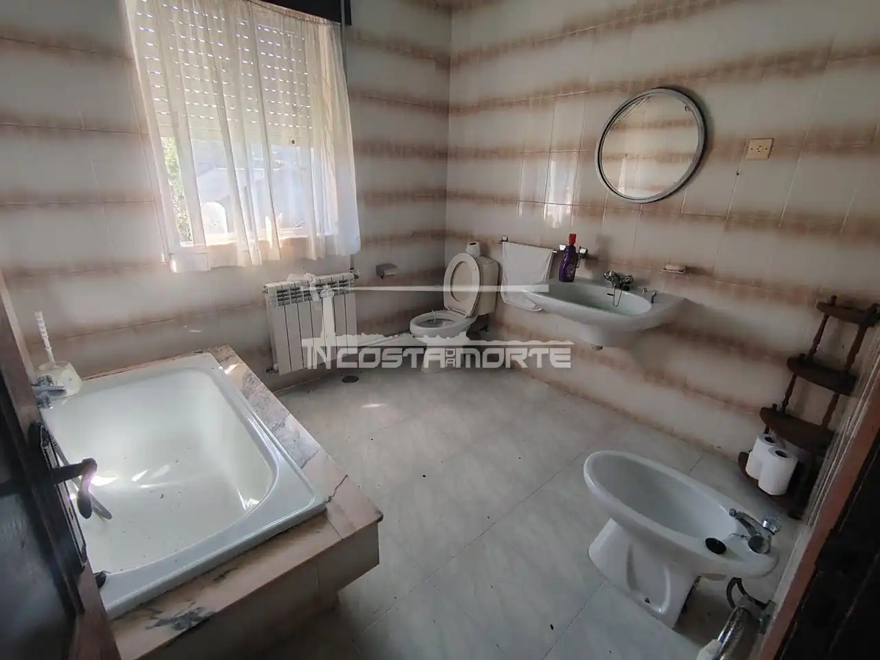 Bathroom of Houses for sale in Cee  with Heating