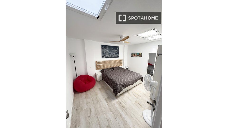 Bedroom of Flat to rent in  Madrid Capital  with Air Conditioner, Heating and Furnished