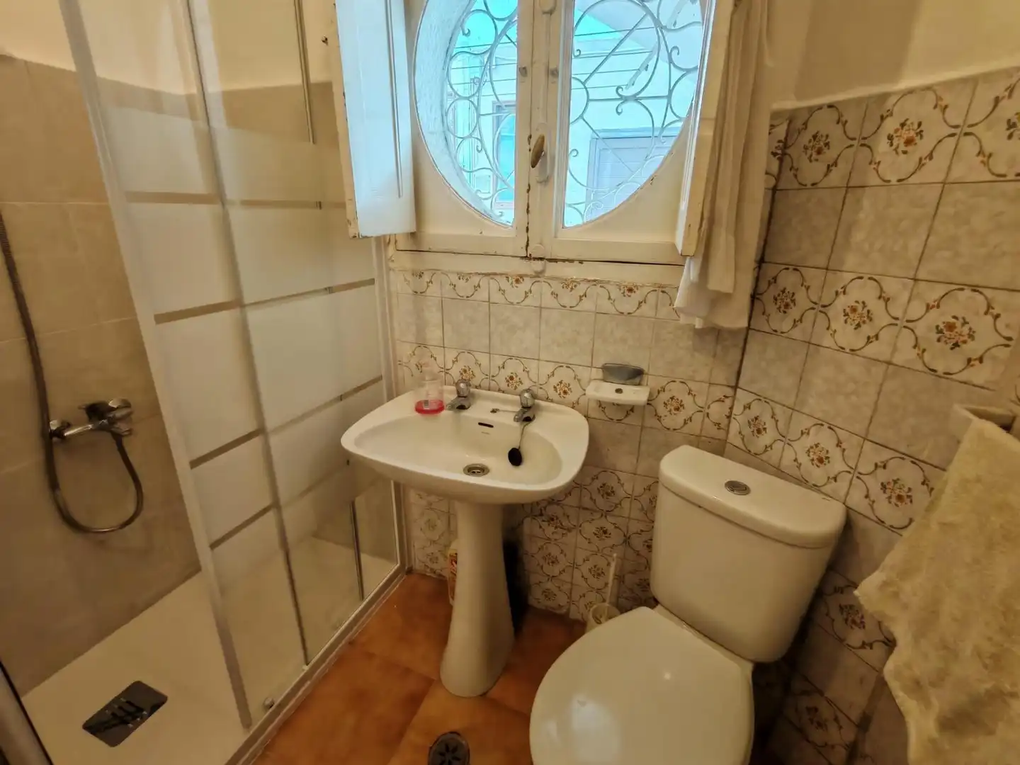 Bathroom of Ground floor for sale in Vigo   with Terrace and Storage room