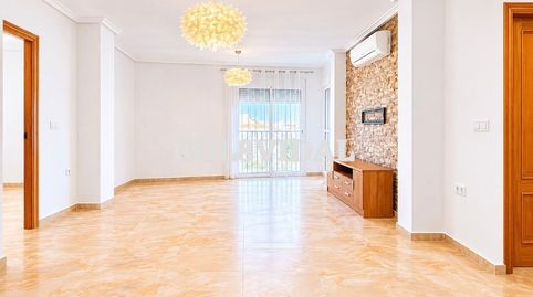 Foto 2 de Piso en venta en Calle Togores, Jacarilla, Alicante