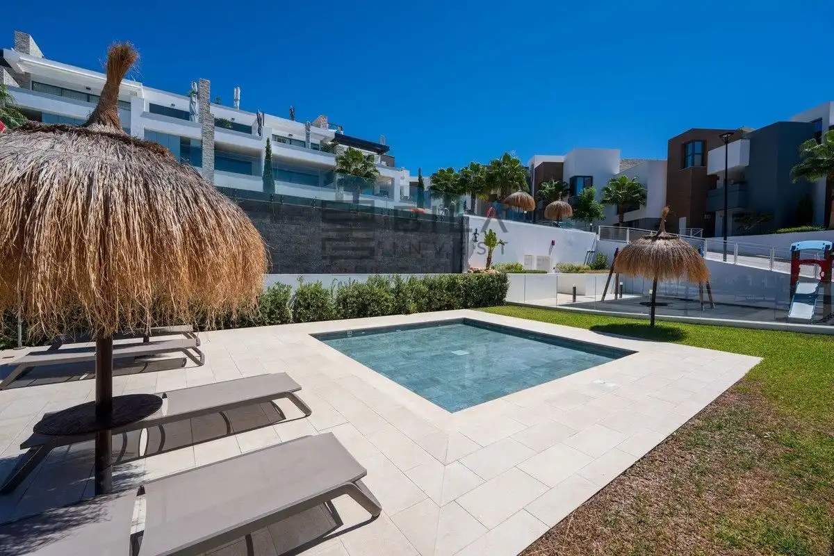 Swimming pool of Duplexes for sale in Marbella  with Air Conditioner, Terrace and Storage room