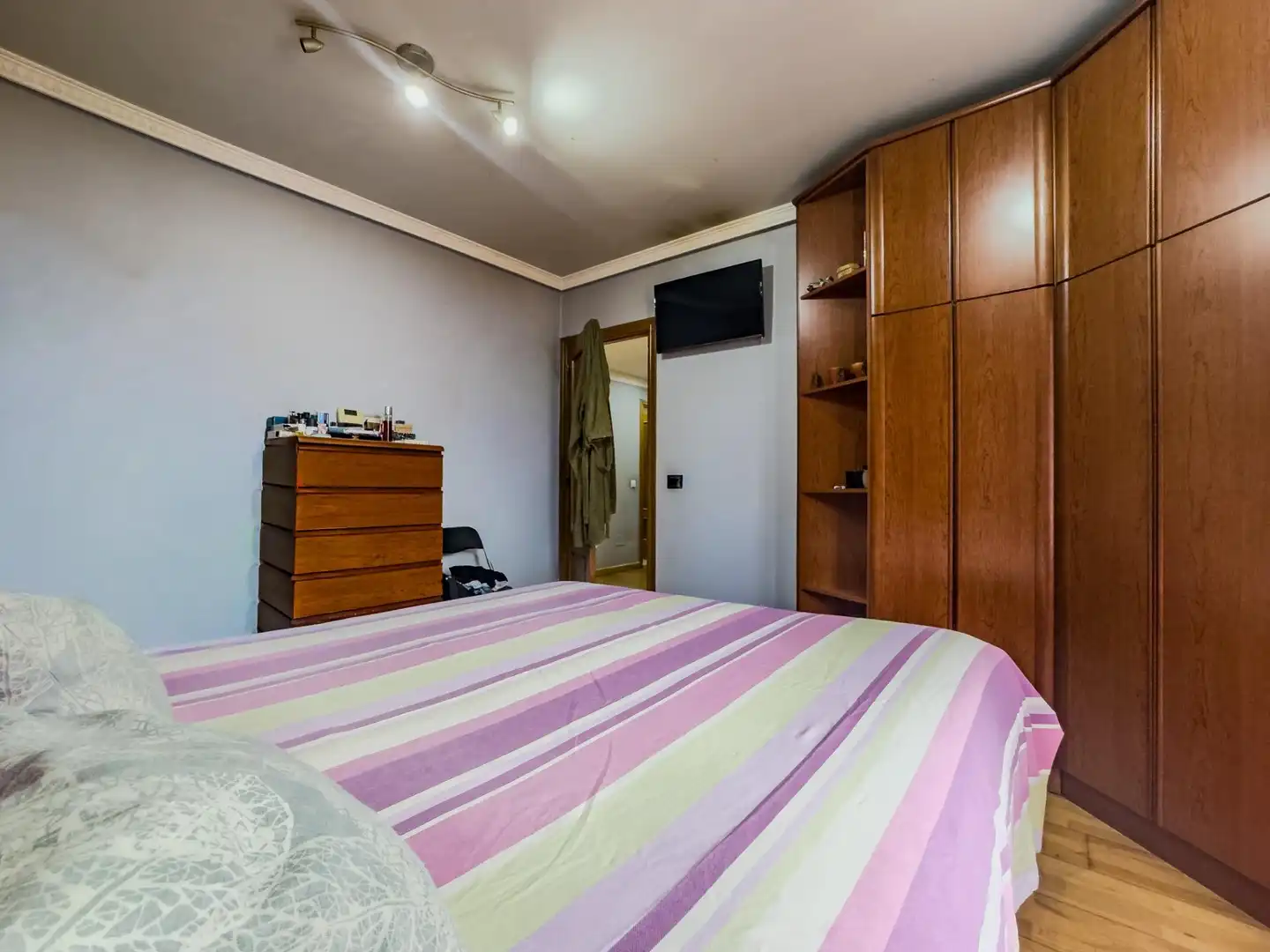 Habitación de Piso en venta en Entrambasaguas con Aire acondicionado, Calefacción y Jardín privado