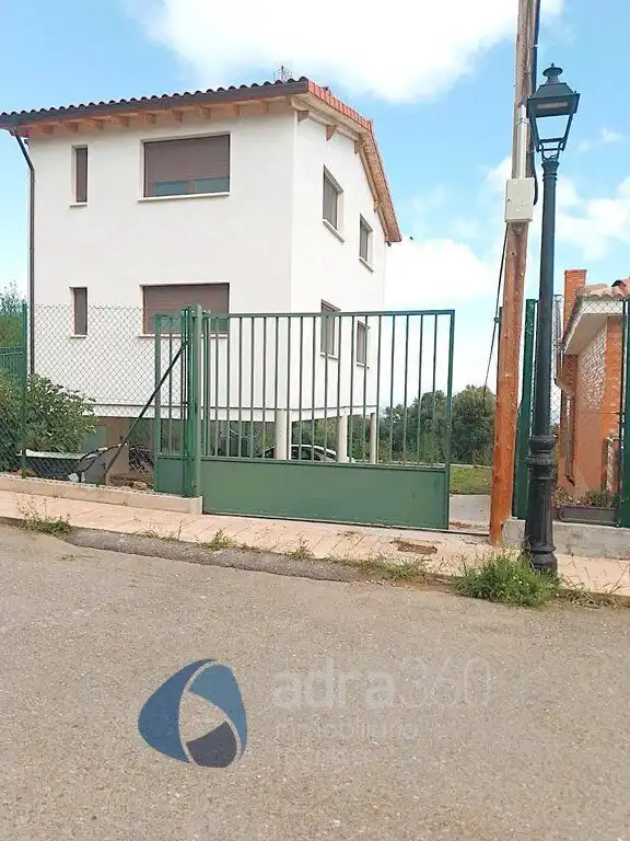 Parking de Casa o chalet en venta en Ocón con Calefacción y Trastero