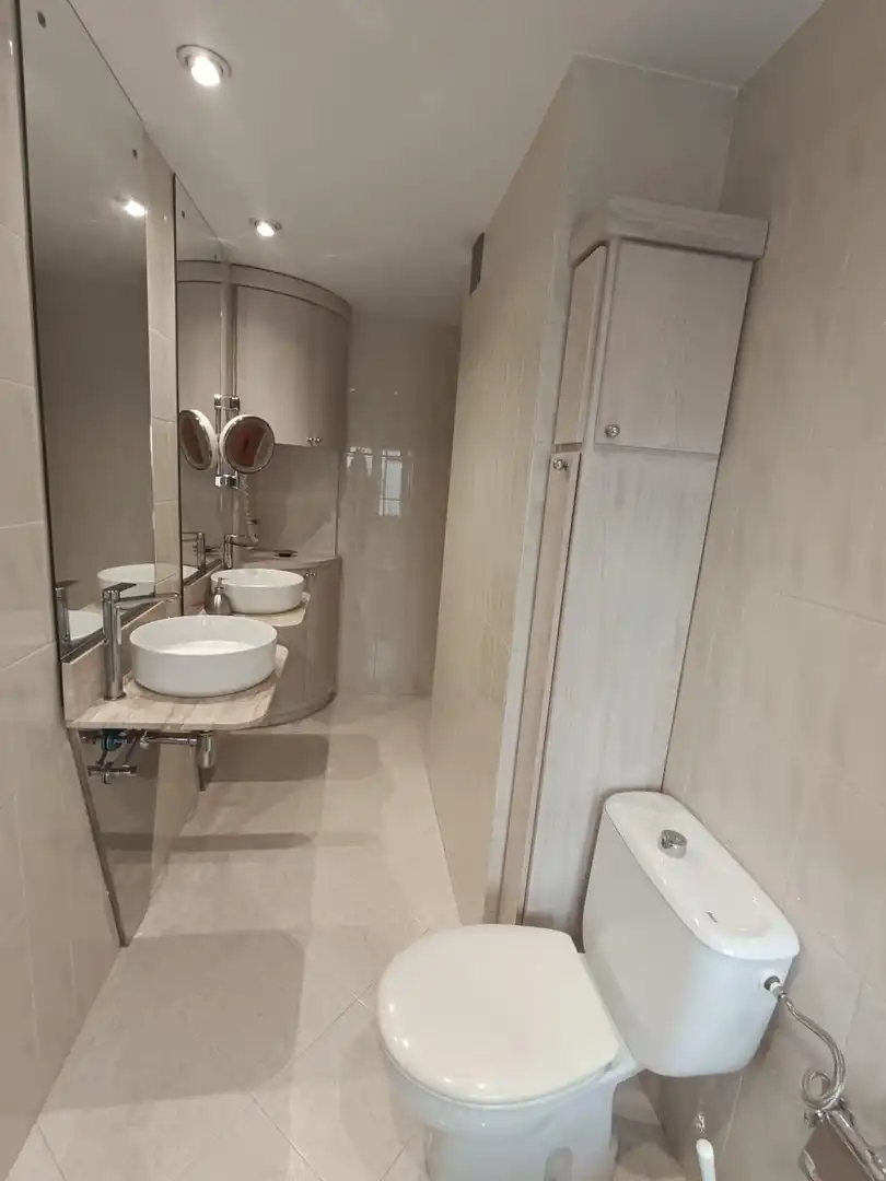 Baño de Casa adosada de alquiler en Córdoba con Aire acondicionado