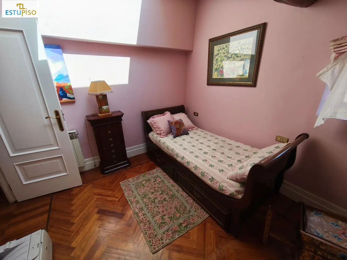 Dormitori de Pis en venda en Vitoria - Gasteiz amb Calefacció, Parquet i Traster