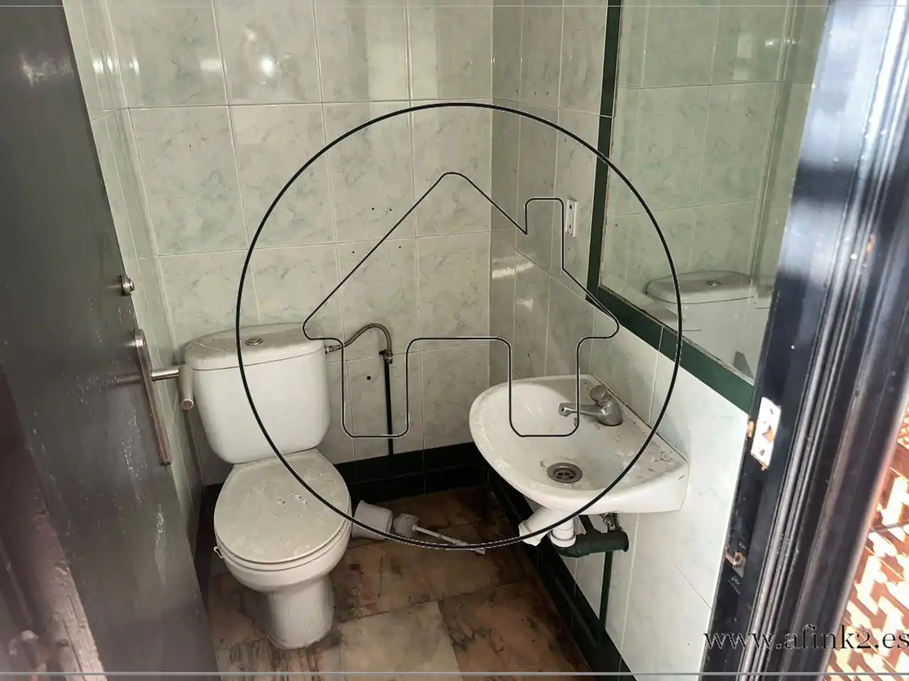 Bathroom of Commercial properties for rent in Huelva