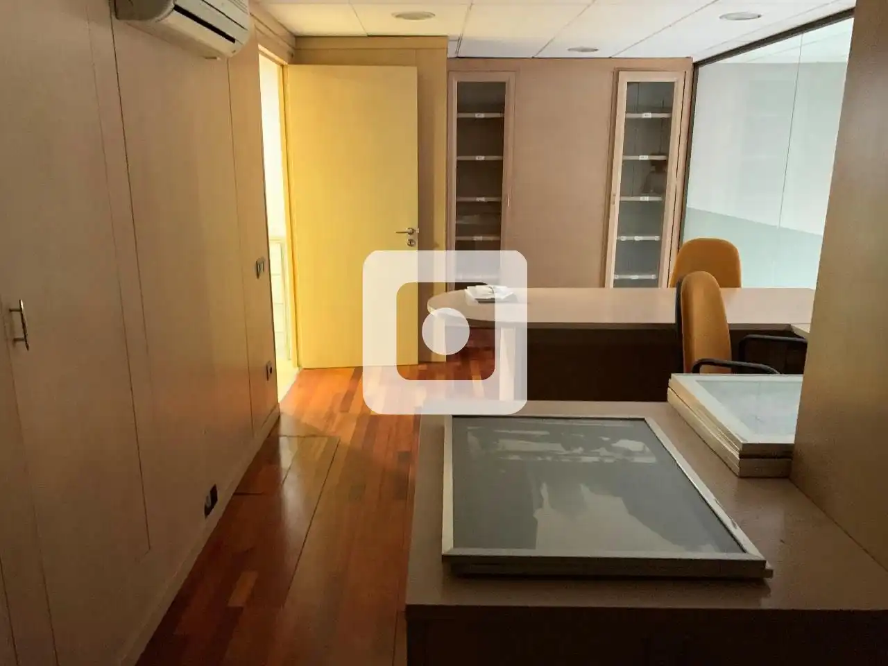 Local comercial de lloguer a Rambla Josep Tarradellas, imagen 15