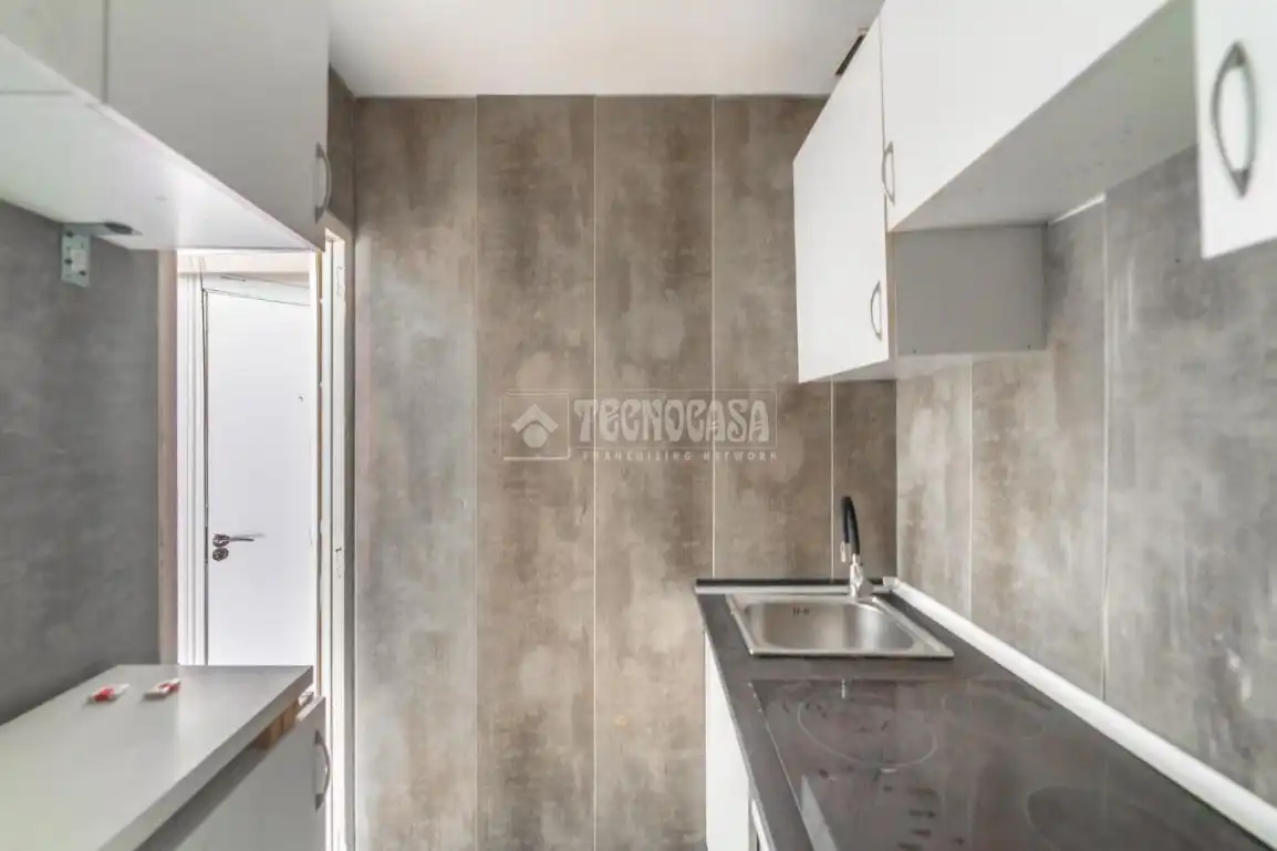 Küche von Wohnung zum Verkauf in Madrid mit Klimaanlage und Heizung