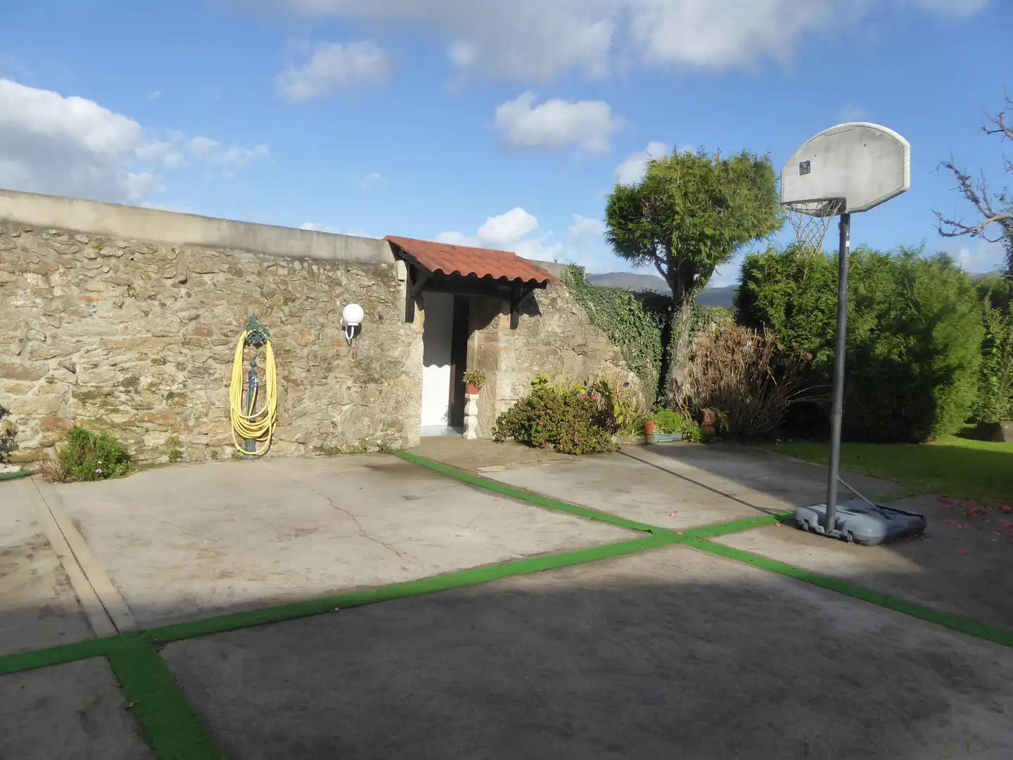 Garten von Country house zum Verkauf in Tui mit Klimaanlage, Heizung und Privatgarten