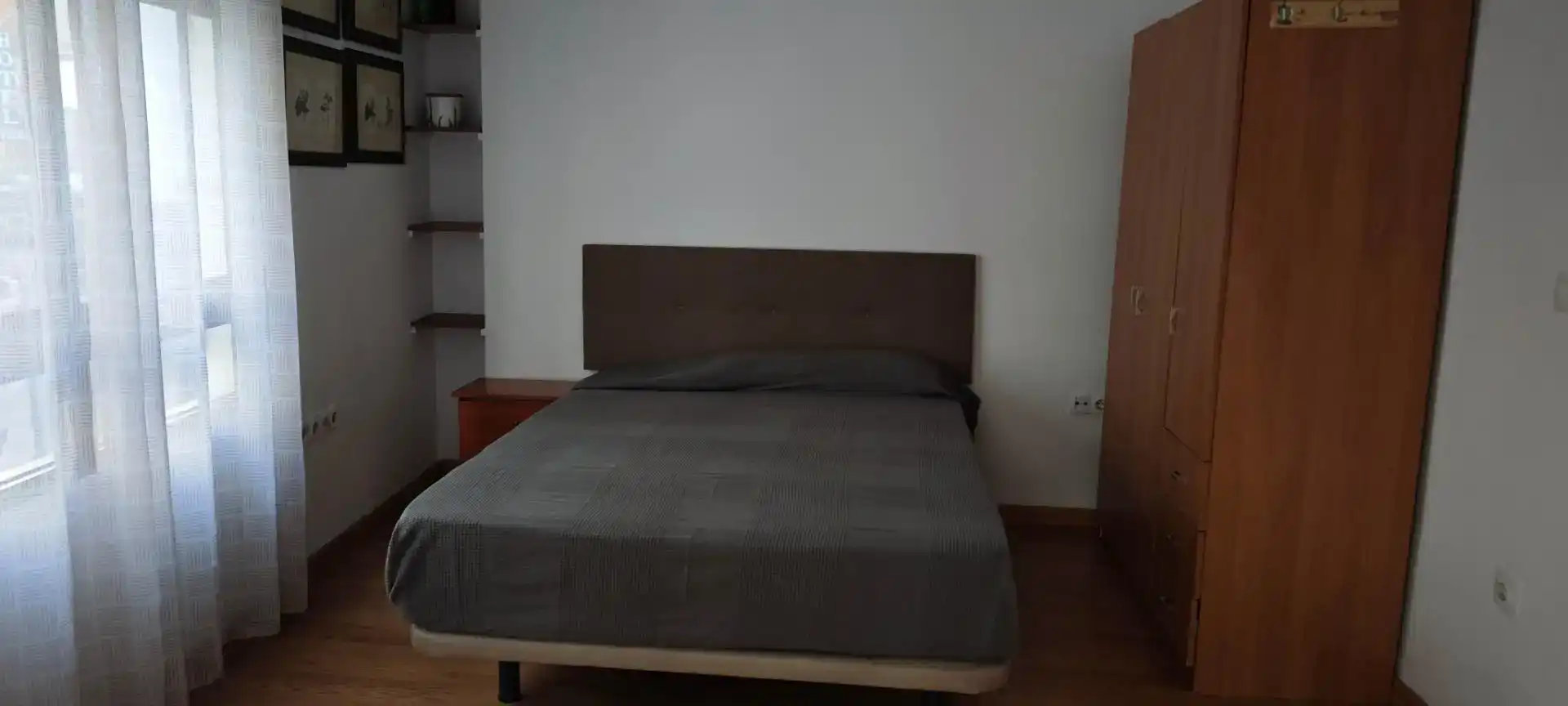Habitación de Piso para compartir en Córdoba con Aire acondicionado, Parquet y Amueblado