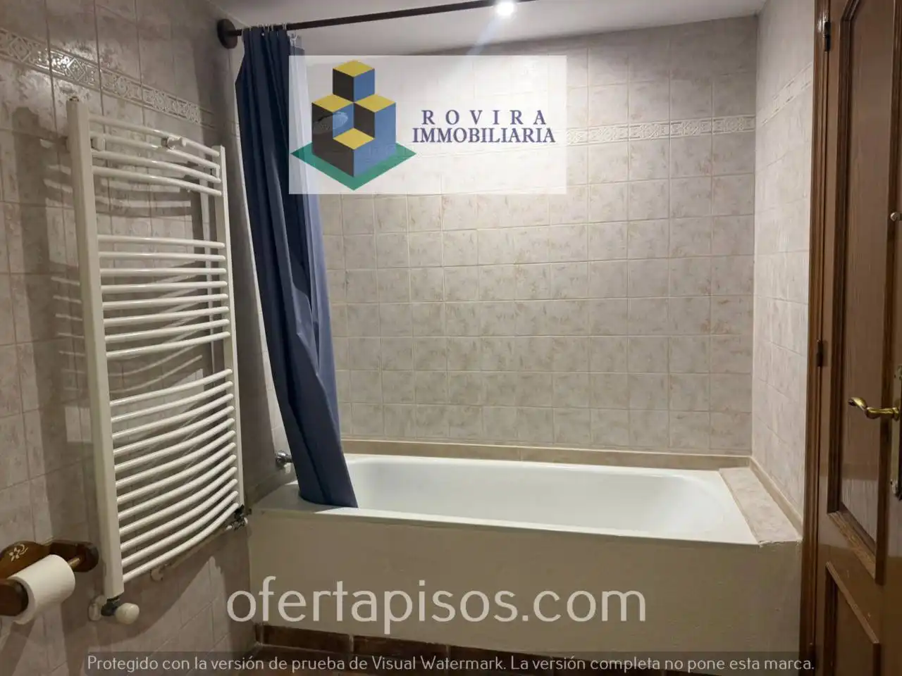 Baño de Apartamento en venta en Salou con Jardín privado, Terraza y Alarma