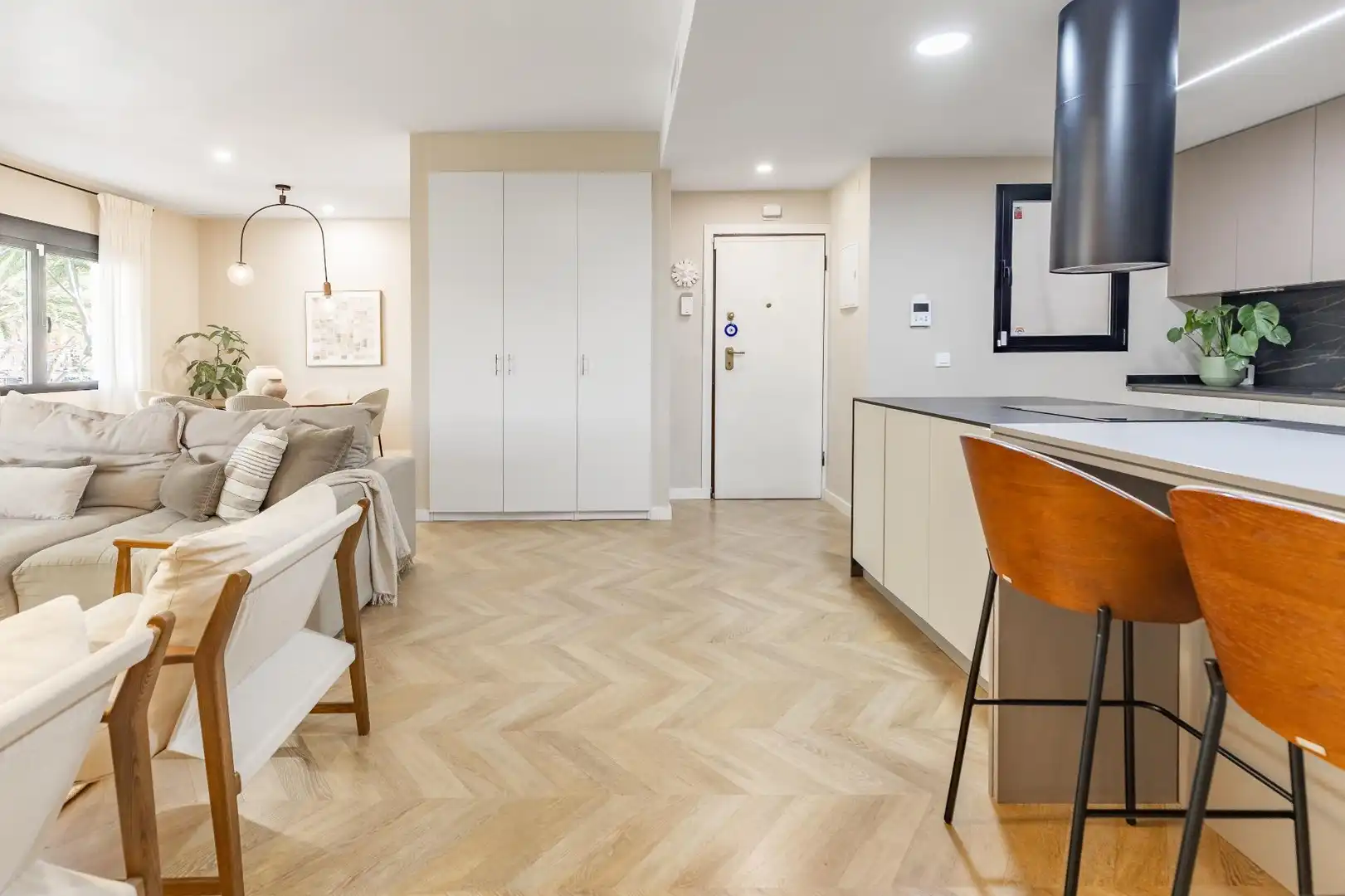 Bedroom of Flat for rent in Valencia  with Air Conditioner, Heating and Storage room
