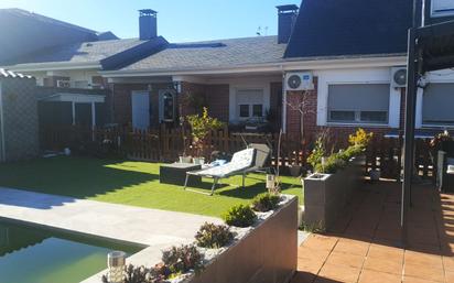 Jardí de Casa o xalet en venda en Illescas amb Aire condicionat, Terrassa i Piscina