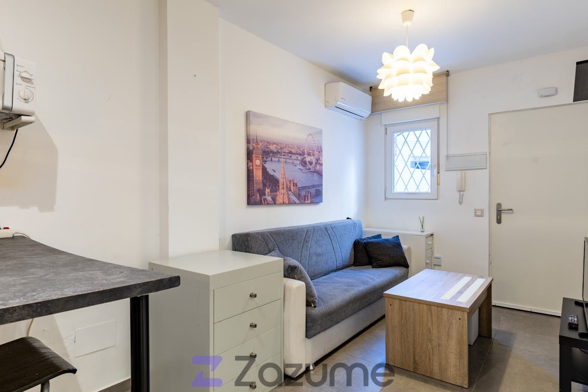 Study to rent in C. de los Algodonales, Berruguete