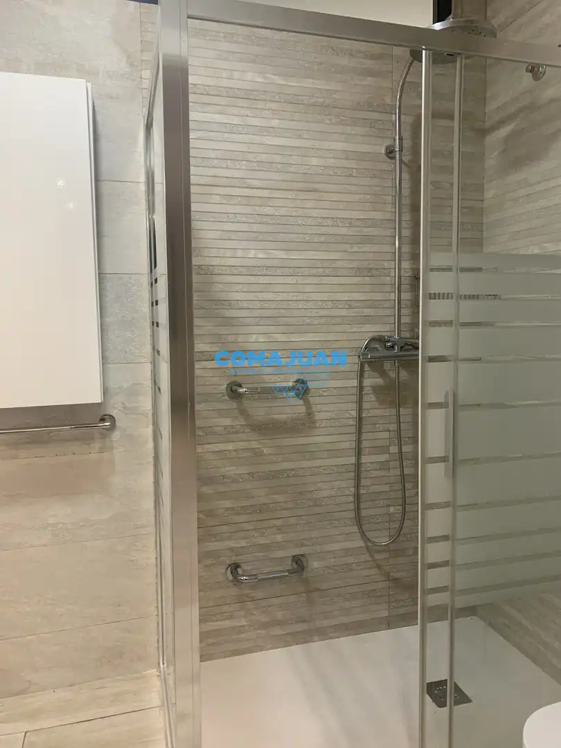 Baño de Piso en venta en Mataró con Aire acondicionado, Calefacción y Trastero