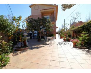 Jardí de Casa adosada en venda en Cerdanyola del Vallès amb Terrassa i Piscina