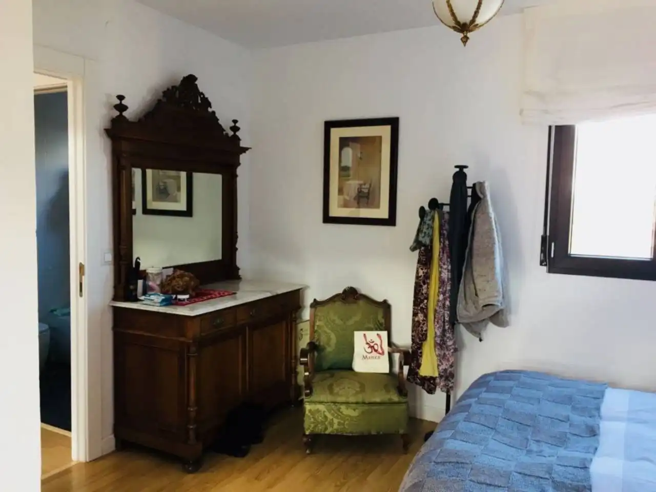 Dormitori de Casa o xalet en venda en Baza amb Jardí privat
