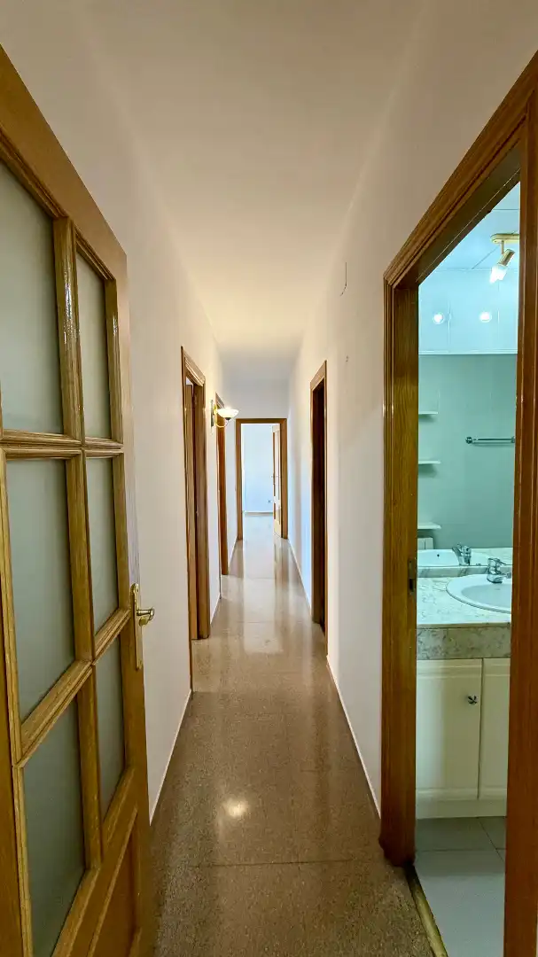 Wohnung zum Verkauf in Figueres mit Klimaanlage, Heizung und Möbliert