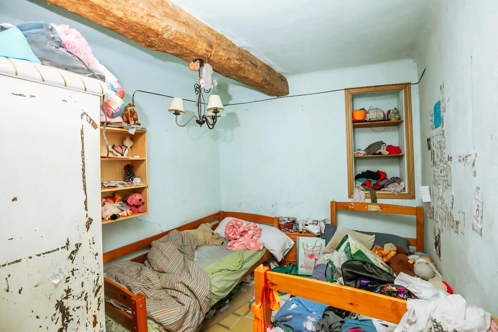 Dormitori de Casa o xalet en venda en Ayerbe amb Moblat i Balcó