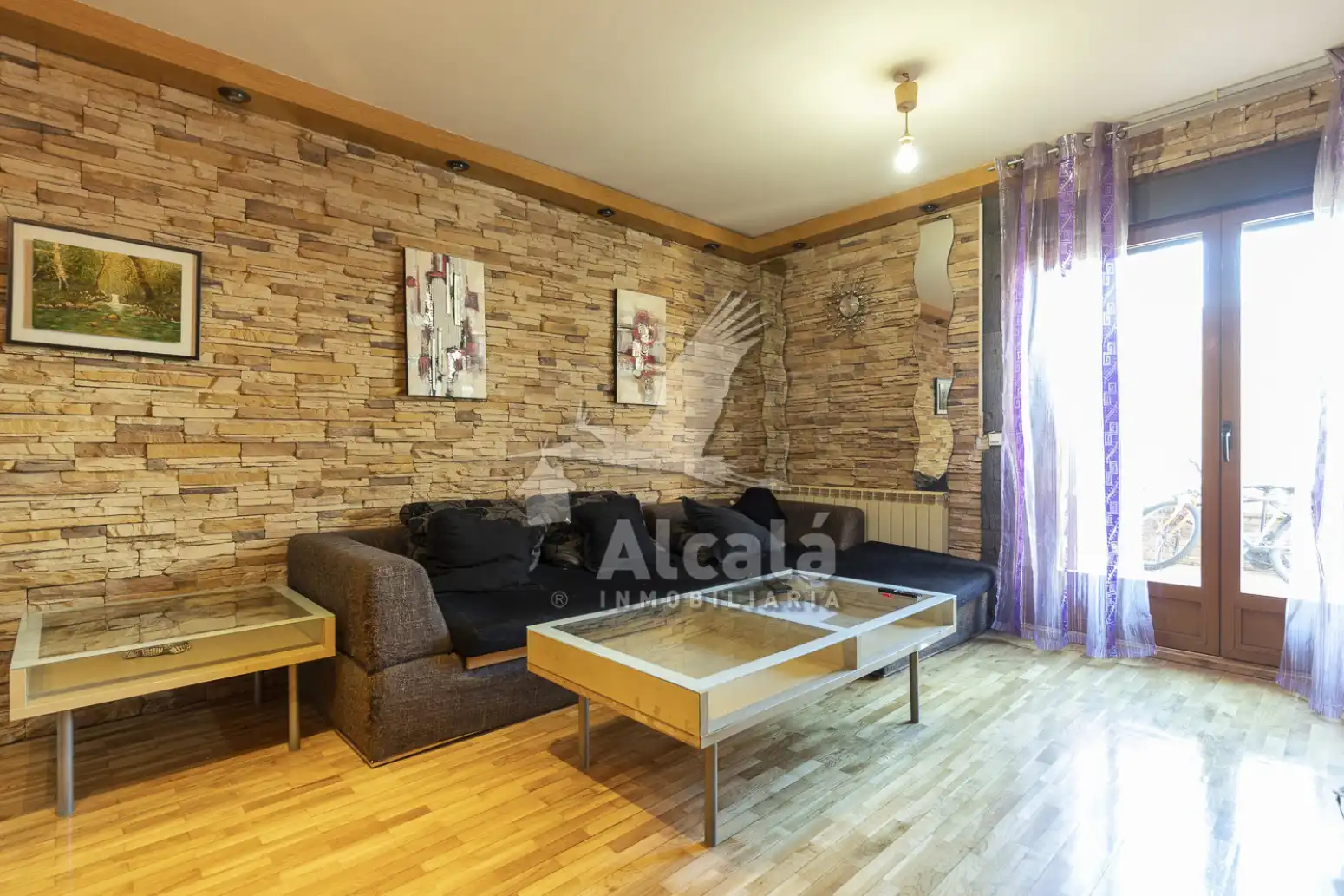 Sala de estar de Piso en venta en Meco con Calefacción, Parquet y Amueblado